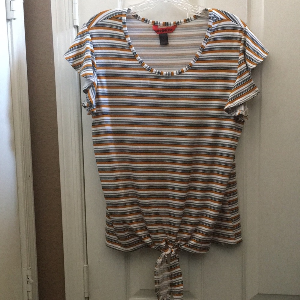 FINAL MARKDOWN Ladies hot kiss top (1X)
